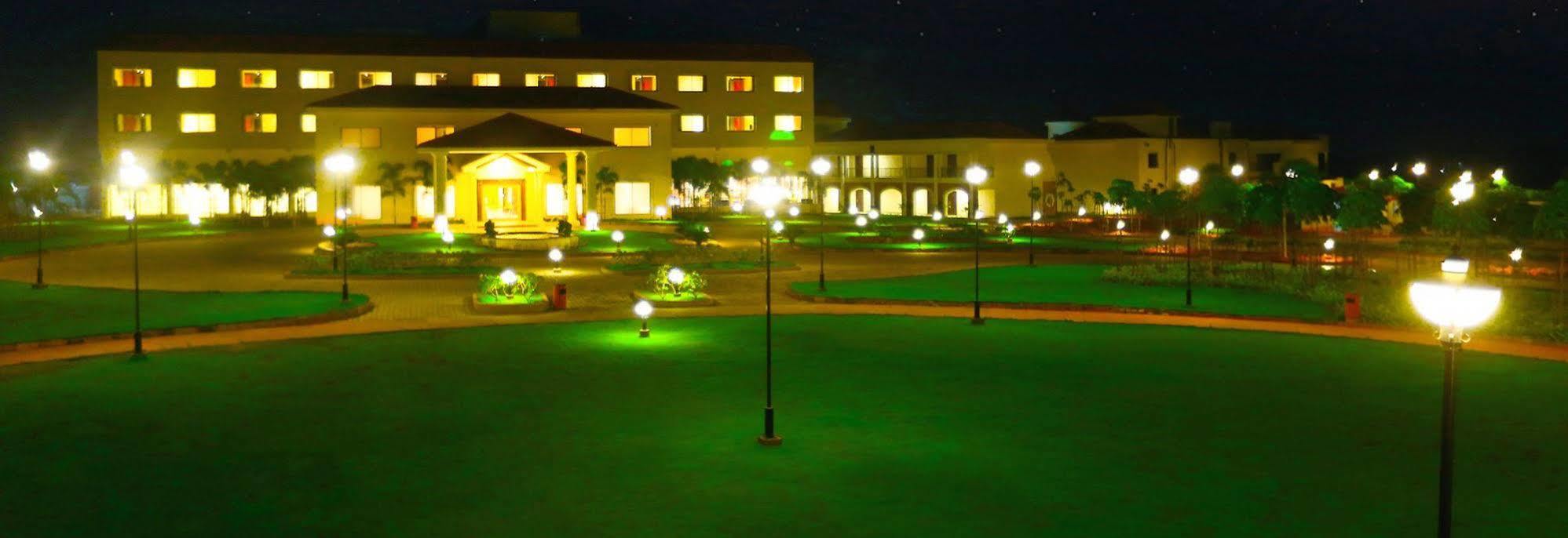 Grand Serenaa Hotel & Resorts, Auroville Ngoại thất bức ảnh