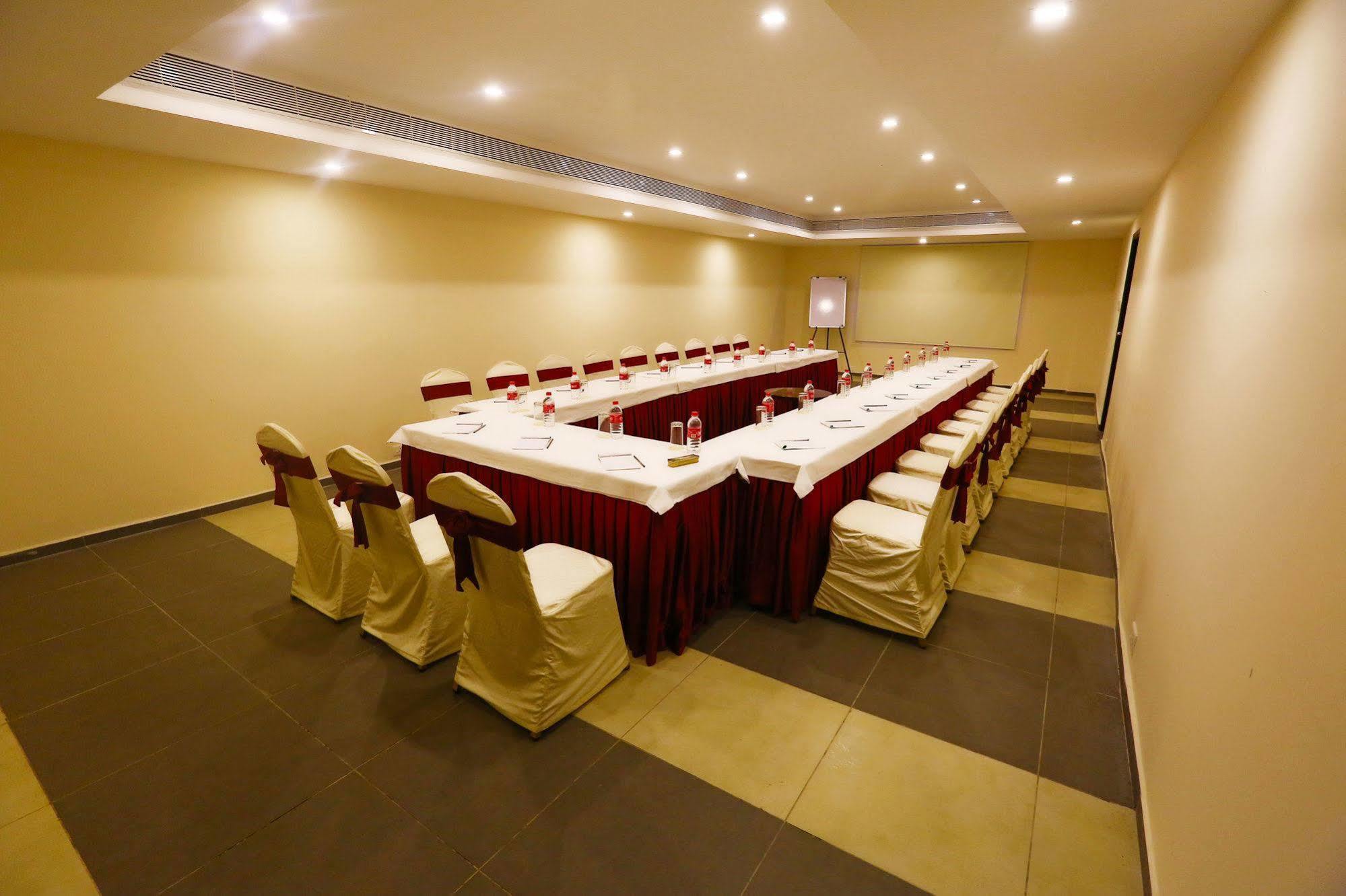 Grand Serenaa Hotel & Resorts, Auroville Ngoại thất bức ảnh